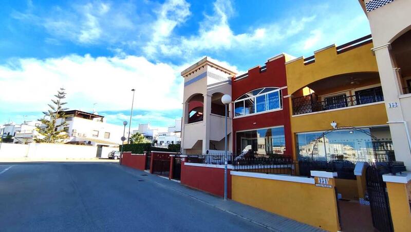 2 Schlafzimmer Villa zu verkaufen