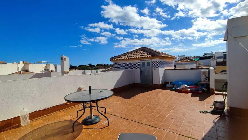 2 Cuarto Villa en venta