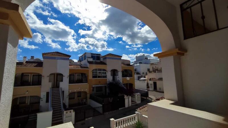 2 Cuarto Villa en venta