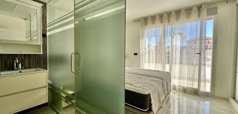 3 slaapkamer Villa Te koop 3 slaapkamer Villa Te koop