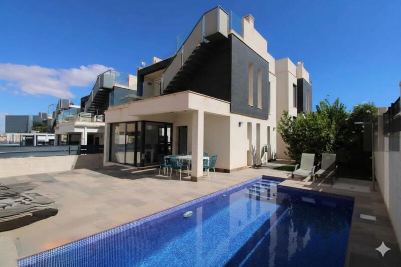 Villa zu verkaufen in Playa Flamenca, Alicante