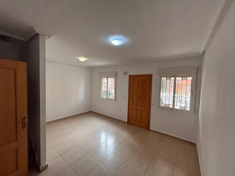 2 Cuarto Villa en venta