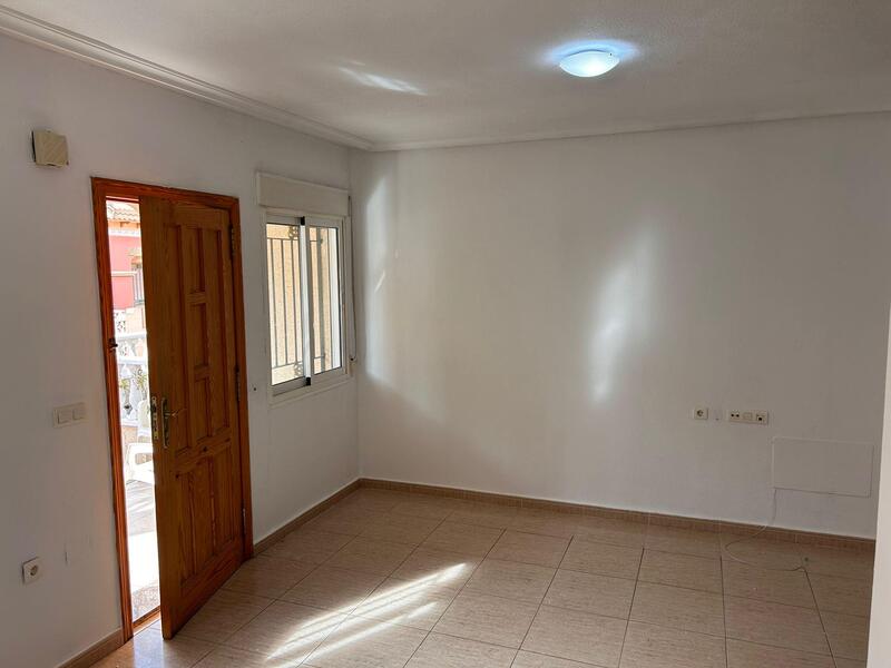 2 Cuarto Villa en venta