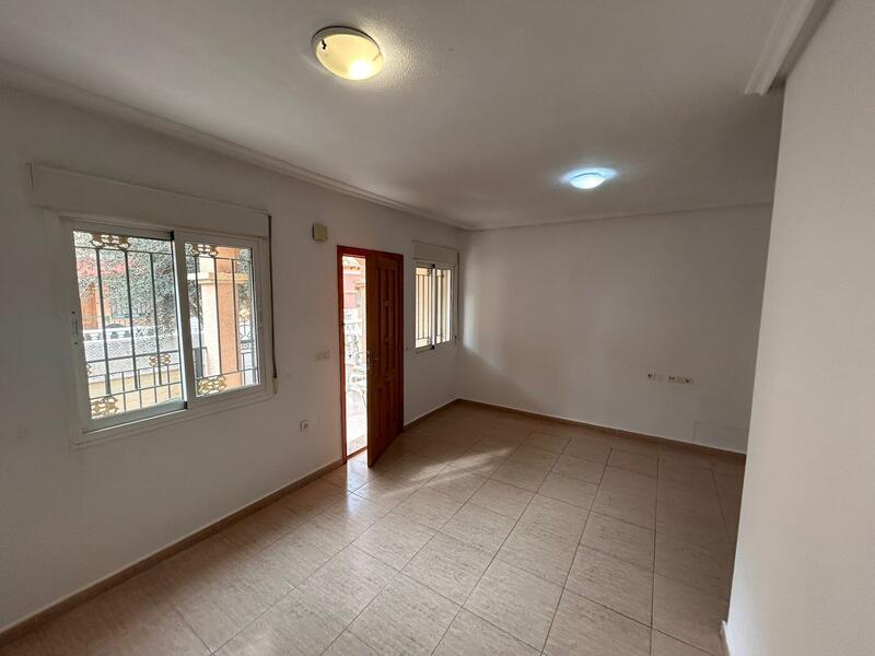 2 Cuarto Villa en venta