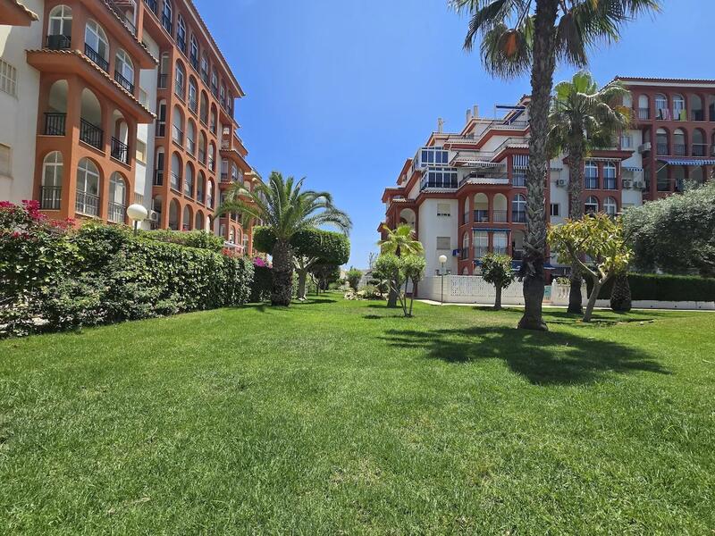 2 спальная комната квартира продается