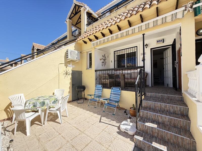 Apartamento en venta en Villamartin, Alicante