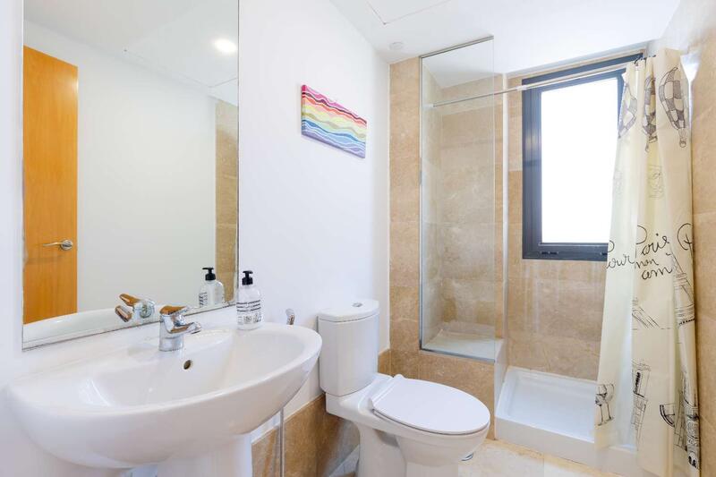 3 спальная комната квартира продается