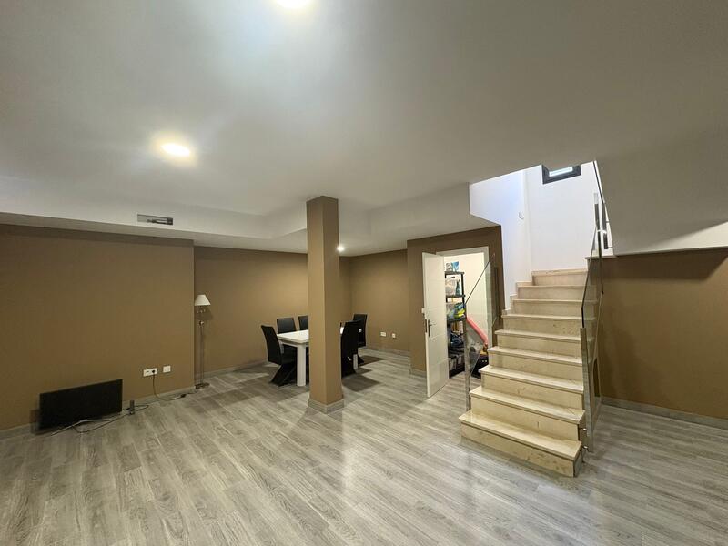 4 bedroom Villa for sale