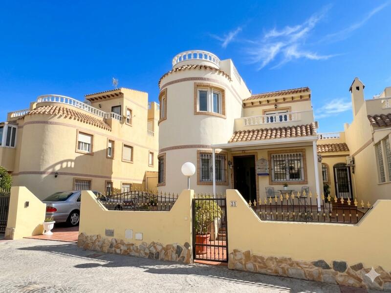 Villa à vendre dans Playa Flamenca, Alicante
