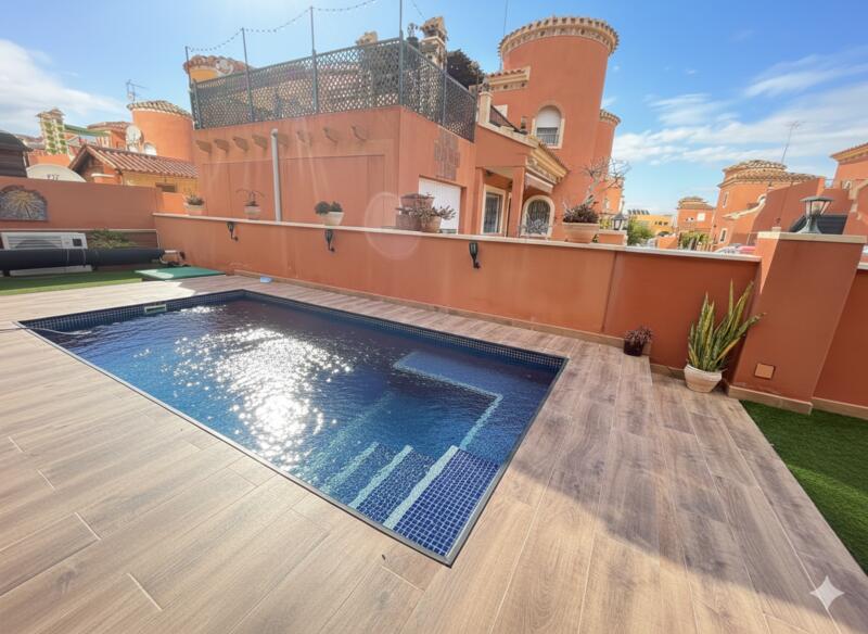 Villa for sale in Playa Flamenca, Alicante