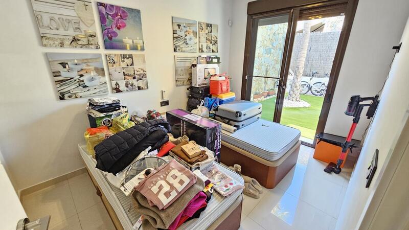 2 Schlafzimmer Villa zu verkaufen