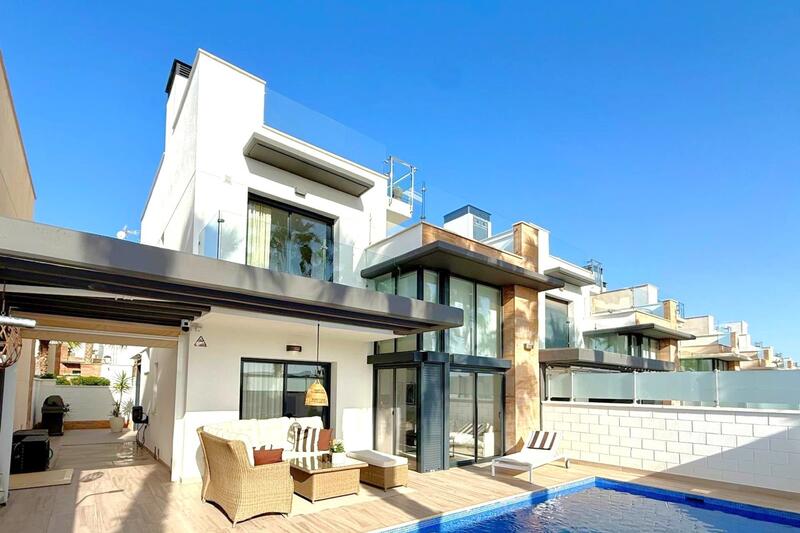 Villa for sale in Cabo Roig, Alicante