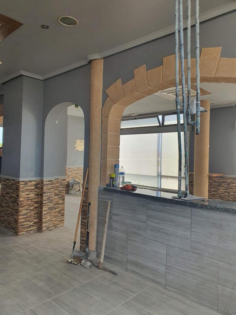 1 bedroom Commercial Property for sale 1 bedroom Commercial Property for sale