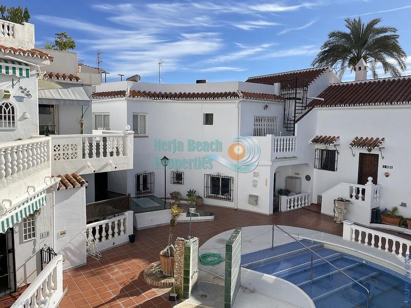 Apartamento en venta en Maro, Málaga