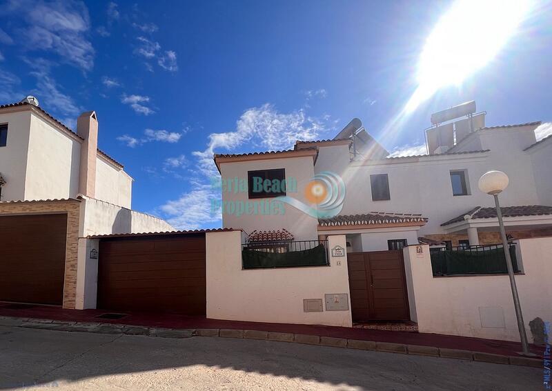 Townhouse for sale in Torrox, Málaga