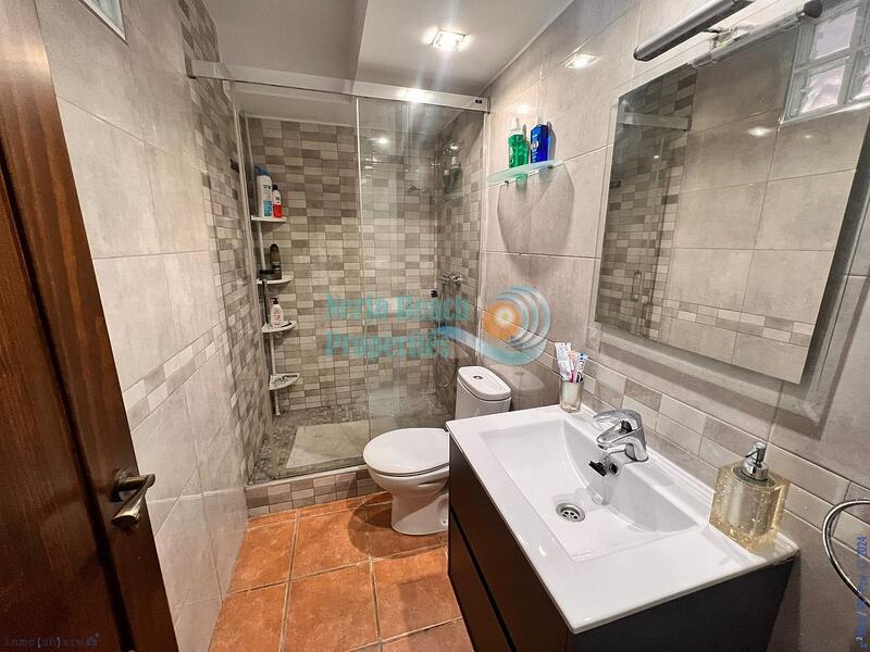 5 bedroom Townhouse for sale