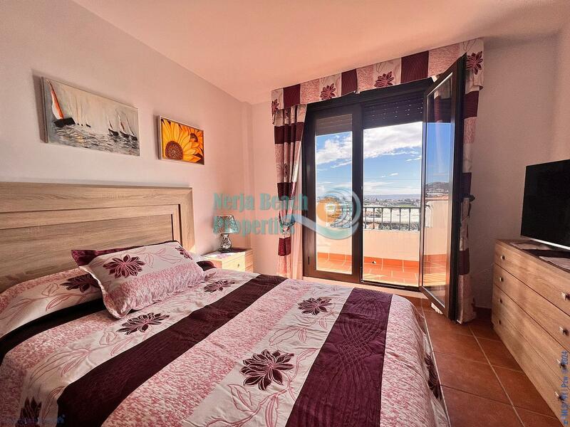 5 bedroom Townhouse for sale