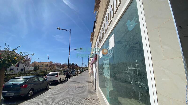 Forretningseiendom til salgs i Velez Malaga, Málaga