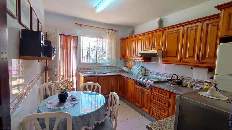 2 bedroom Townhouse for sale