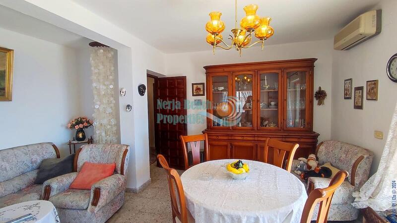 2 bedroom Townhouse for sale
