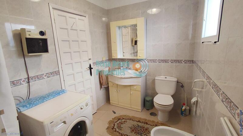 2 bedroom Townhouse for sale