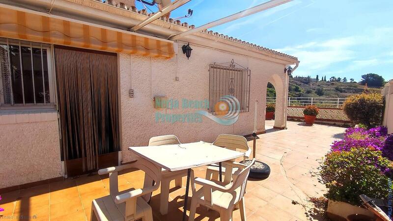 2 bedroom Townhouse for sale