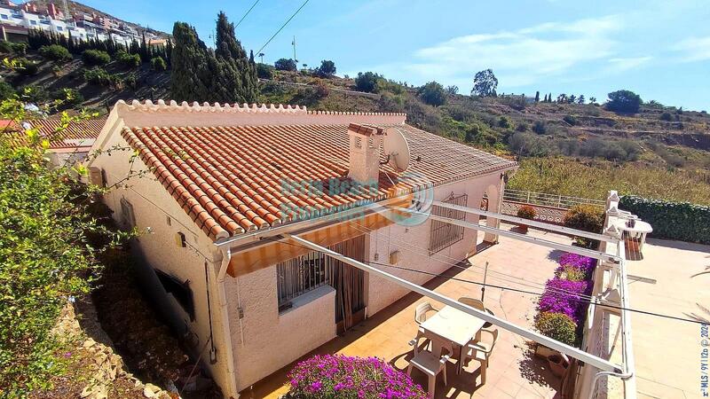 2 bedroom Townhouse for sale