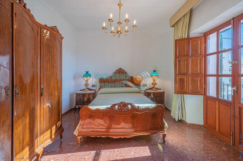 4 Schlafzimmer Stadthaus zu verkaufen