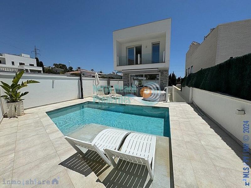 Villa til salgs i Nerja, Málaga
