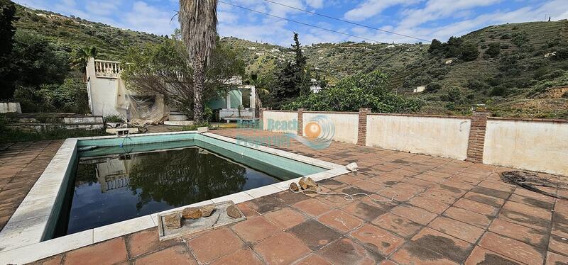5 bedroom Villa for sale