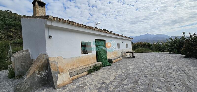 5 bedroom Villa for sale