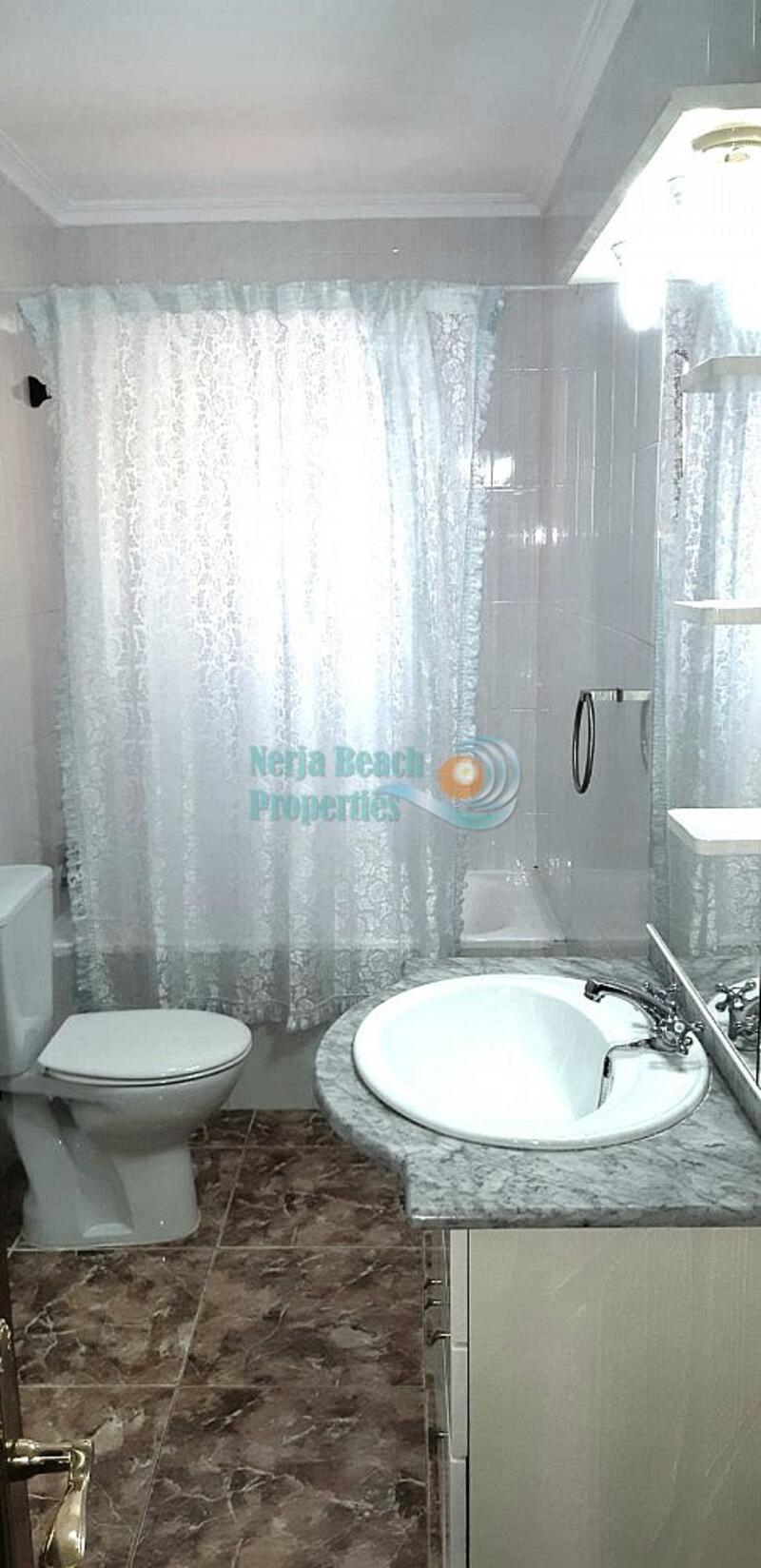 2 спальная комната Деревенский Дом продается