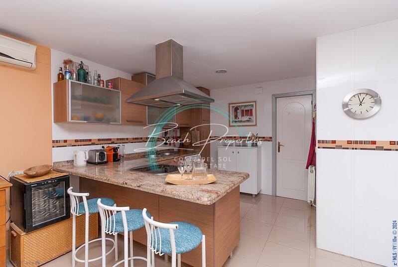 4 bedroom Villa for sale