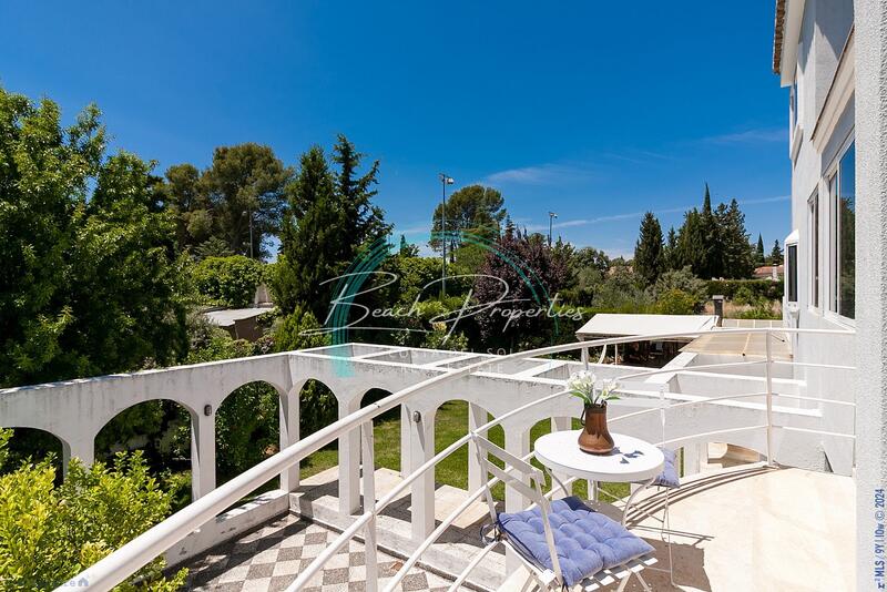 4 bedroom Villa for sale