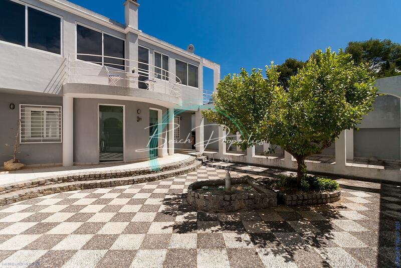 4 bedroom Villa for sale