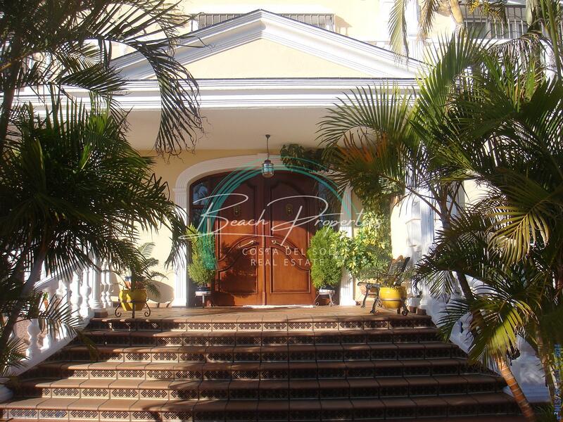 11 bedroom Villa for sale