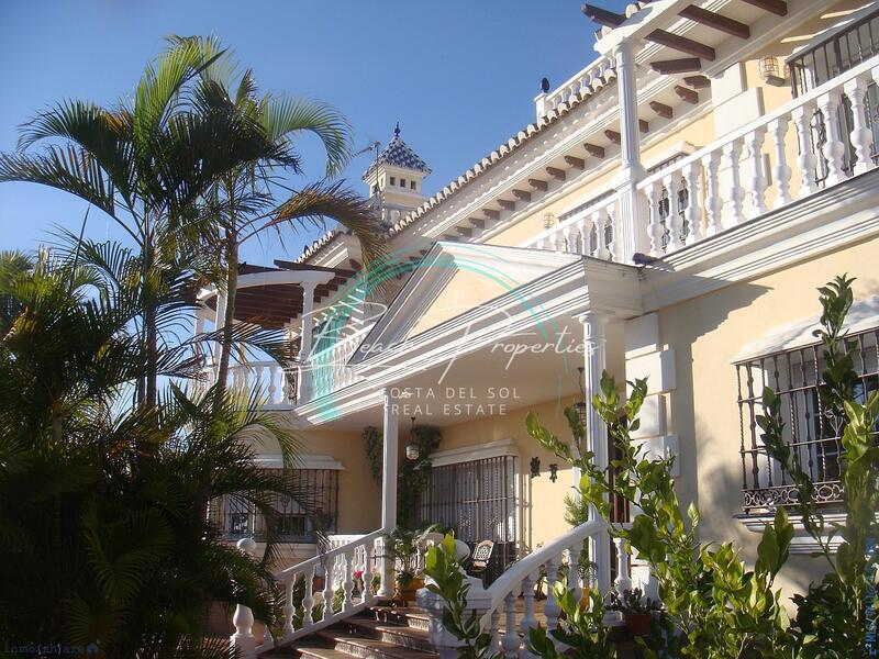 11 bedroom Villa for sale