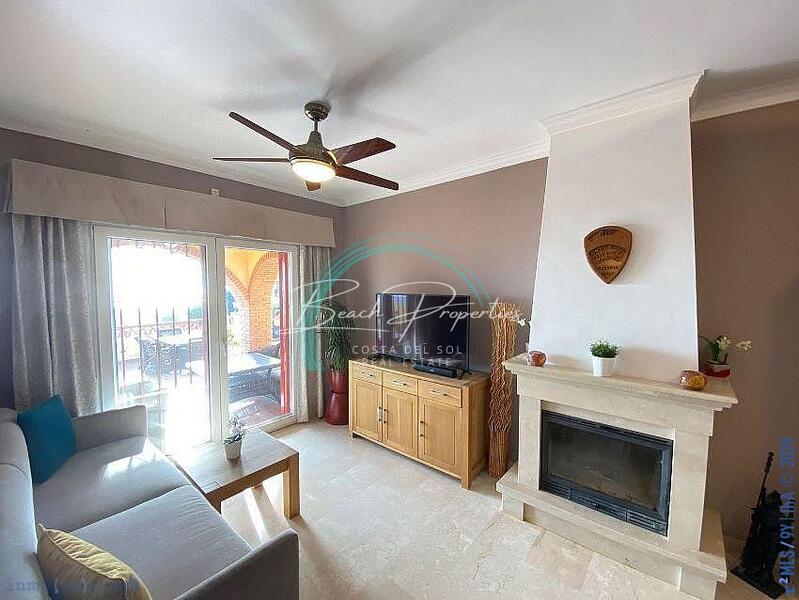 5 bedroom Townhouse for sale