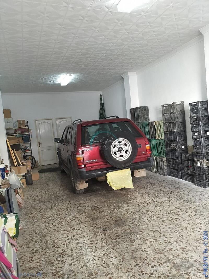 Local Commercial à vendre
