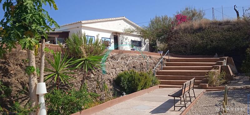 Townhouse for sale in Almayate Alto, Málaga