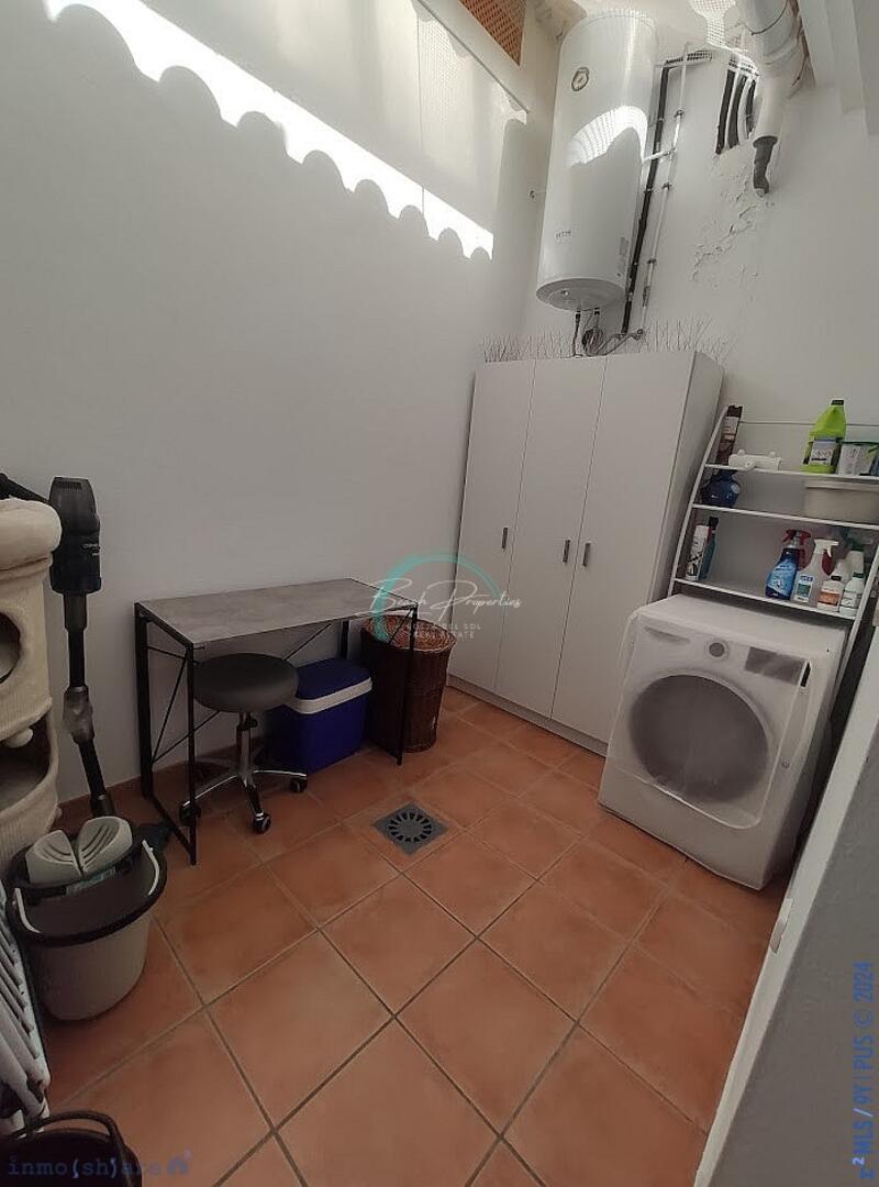 4 slaapkamer Gezinswoning Te koop