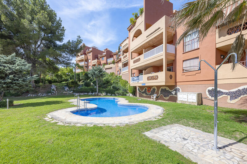 2 bedroom Apartment for sale