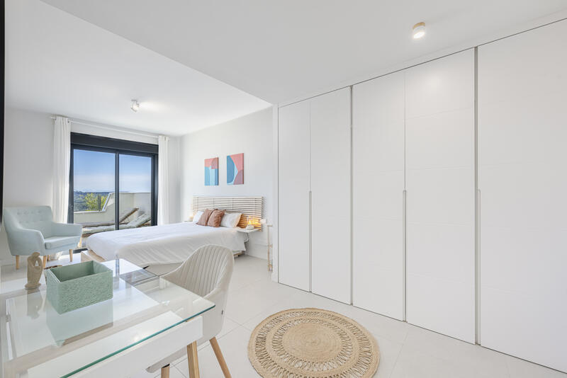 2 спальная комната квартира продается