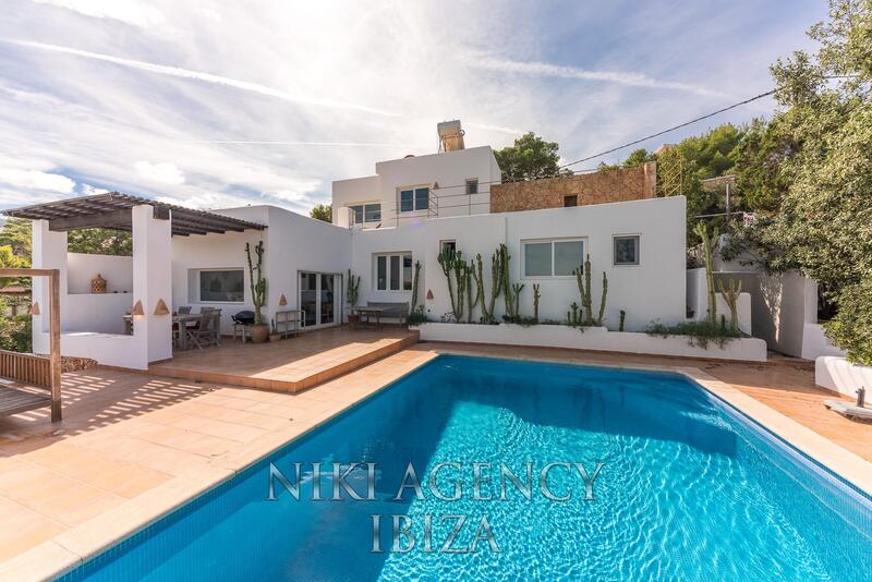 5 bedroom Villa in Sant Josep de Sa Talaia