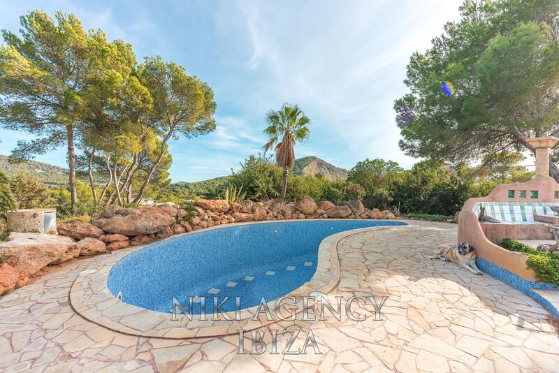 5 bedroom Villa for sale