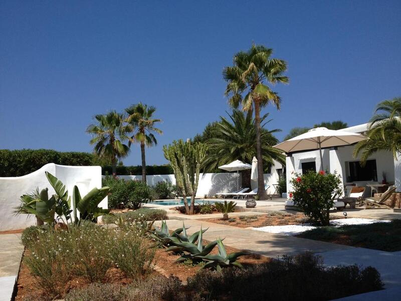 Villa à vendre dans Cala Tarida, Ibiza