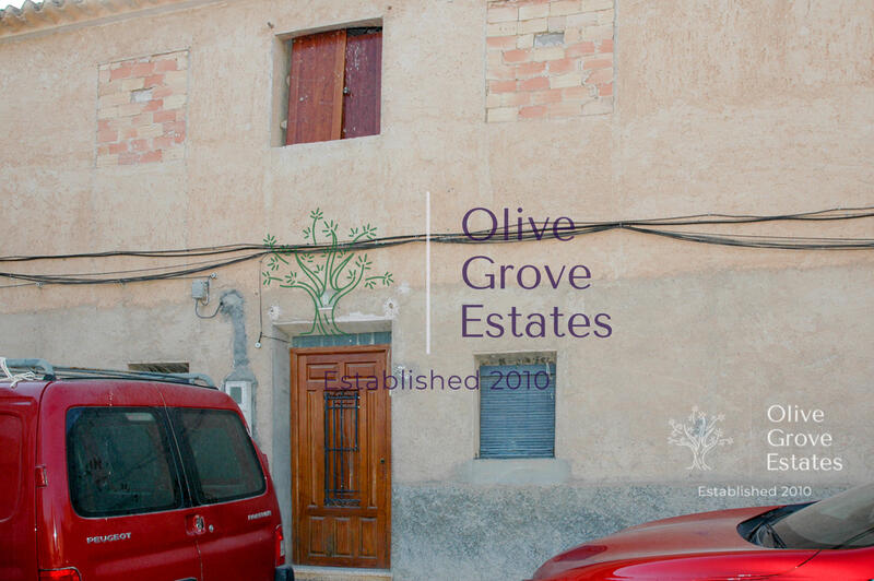 Townhouse for sale in Caudete, Albacete