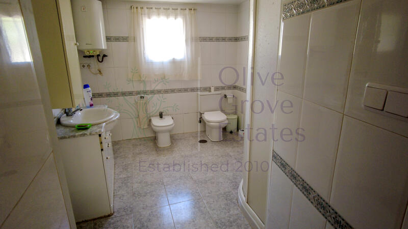 4 Cuarto Villa en venta