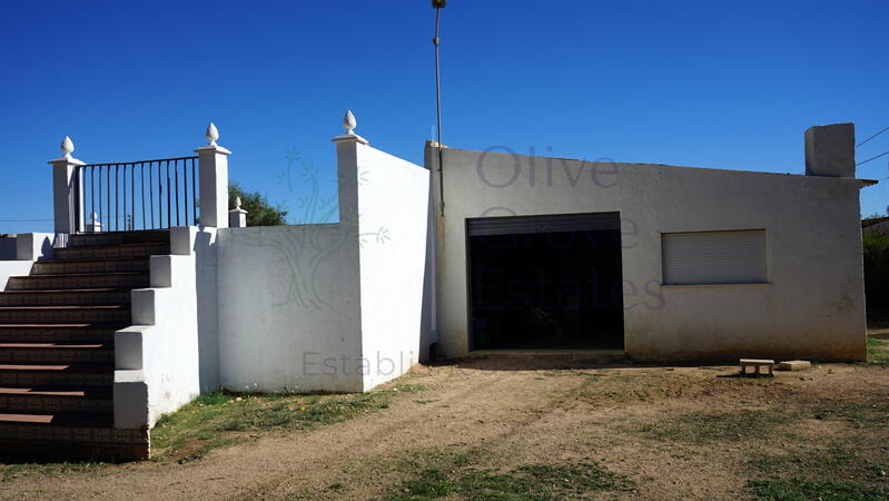 7 bedroom Villa for sale