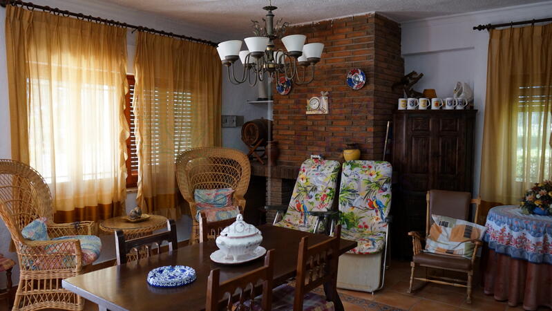 7 bedroom Villa for sale